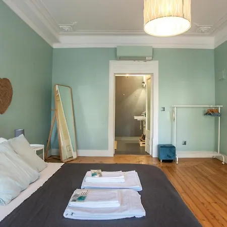 Сasa de vacaciones Peaceful 2 Bedrooms With Patio In Lisboa